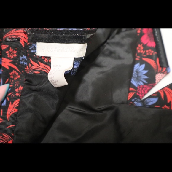 Floral Romper - Picture 6 of 6